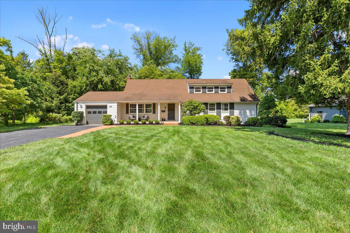 144 Sycamore Rd Property Photo 4