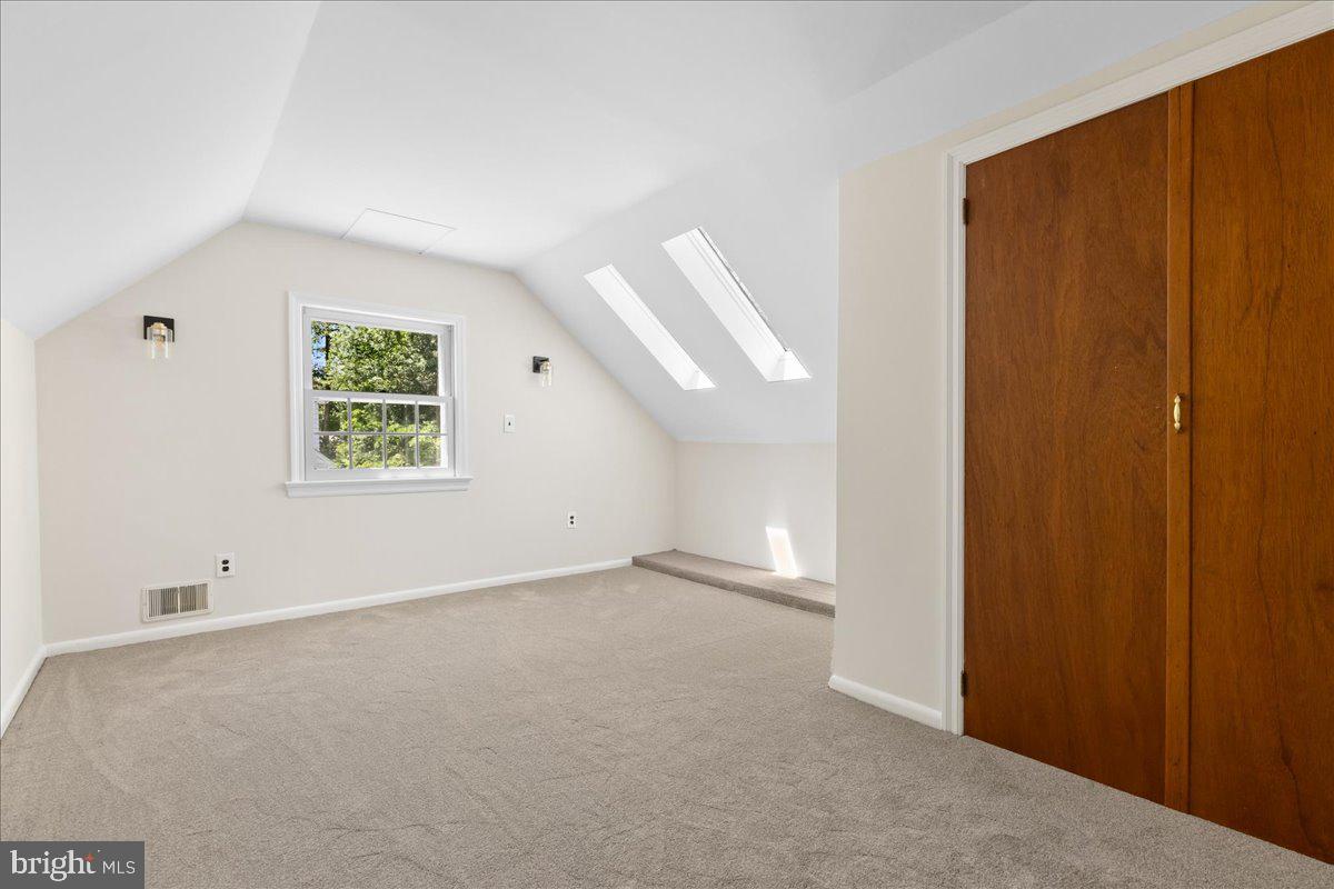 144 Sycamore Rd Property Photo 23