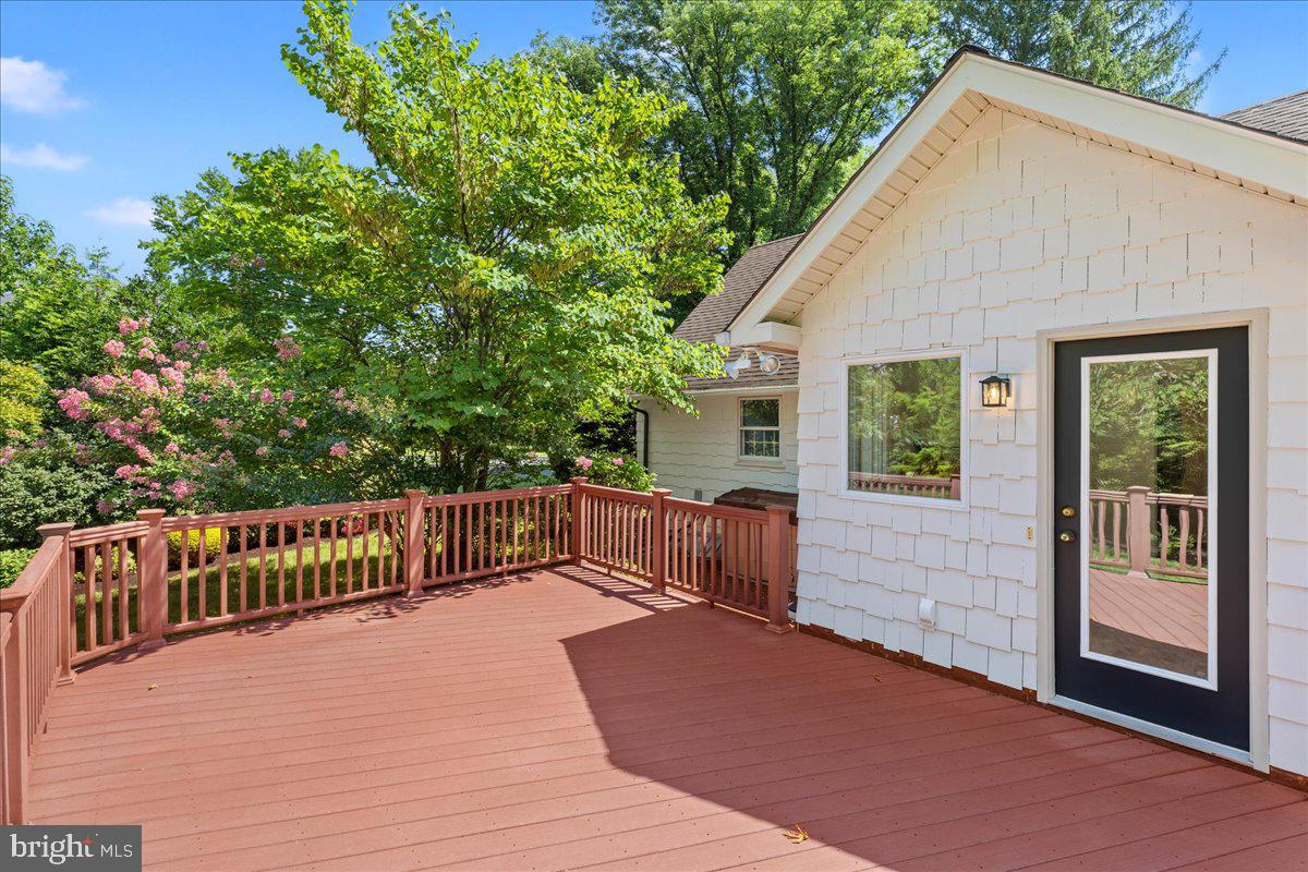 144 Sycamore Rd Property Photo 25