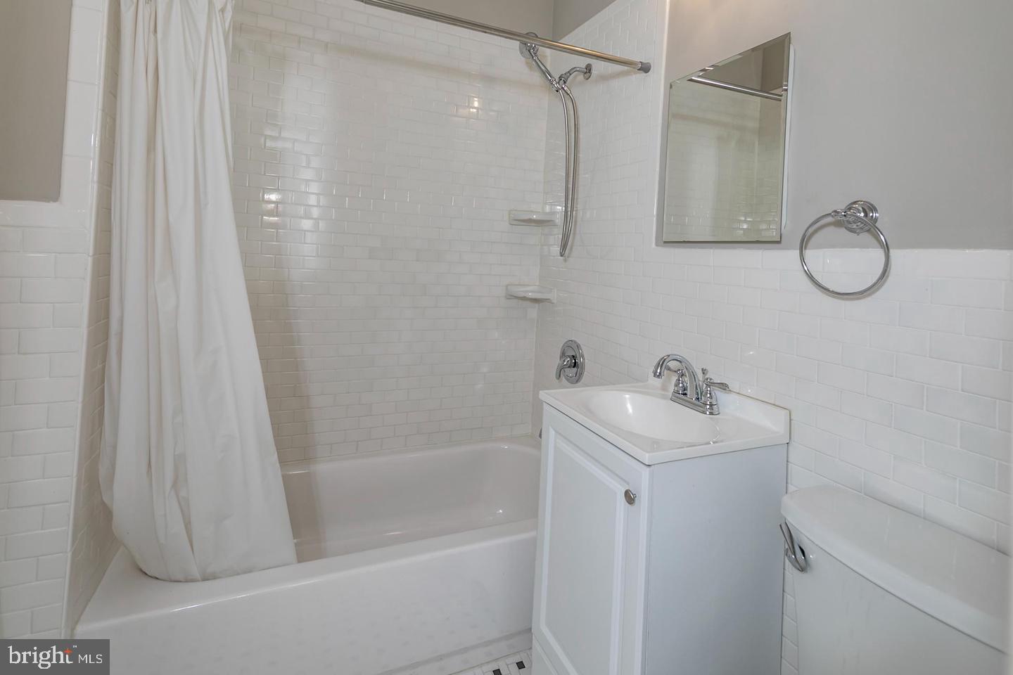 NJME2082458 Property Photo 9
