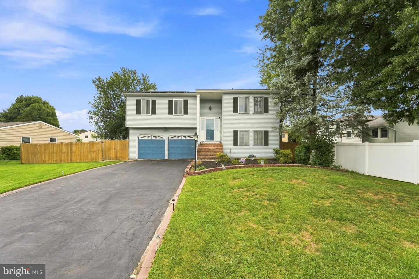 11 Nettletree Dr Property Photo 1