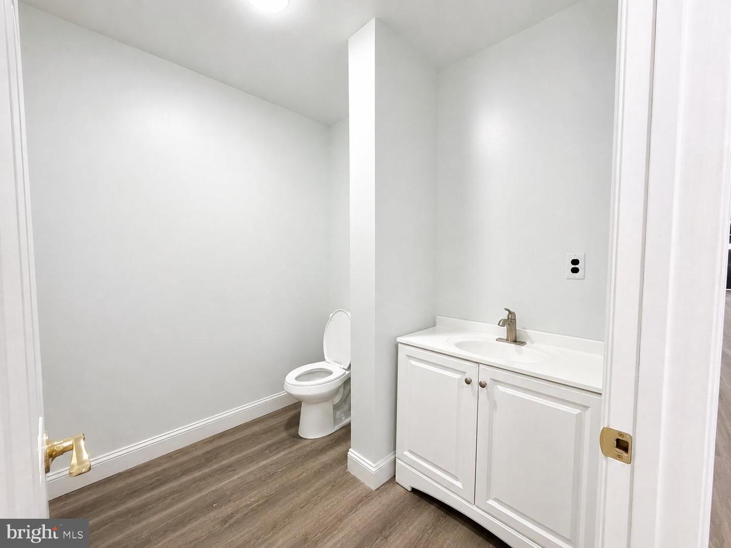 15 E Front St Property Photo 2