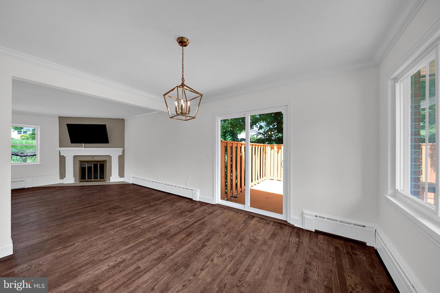7 Malaga Dr Property Photo 6
