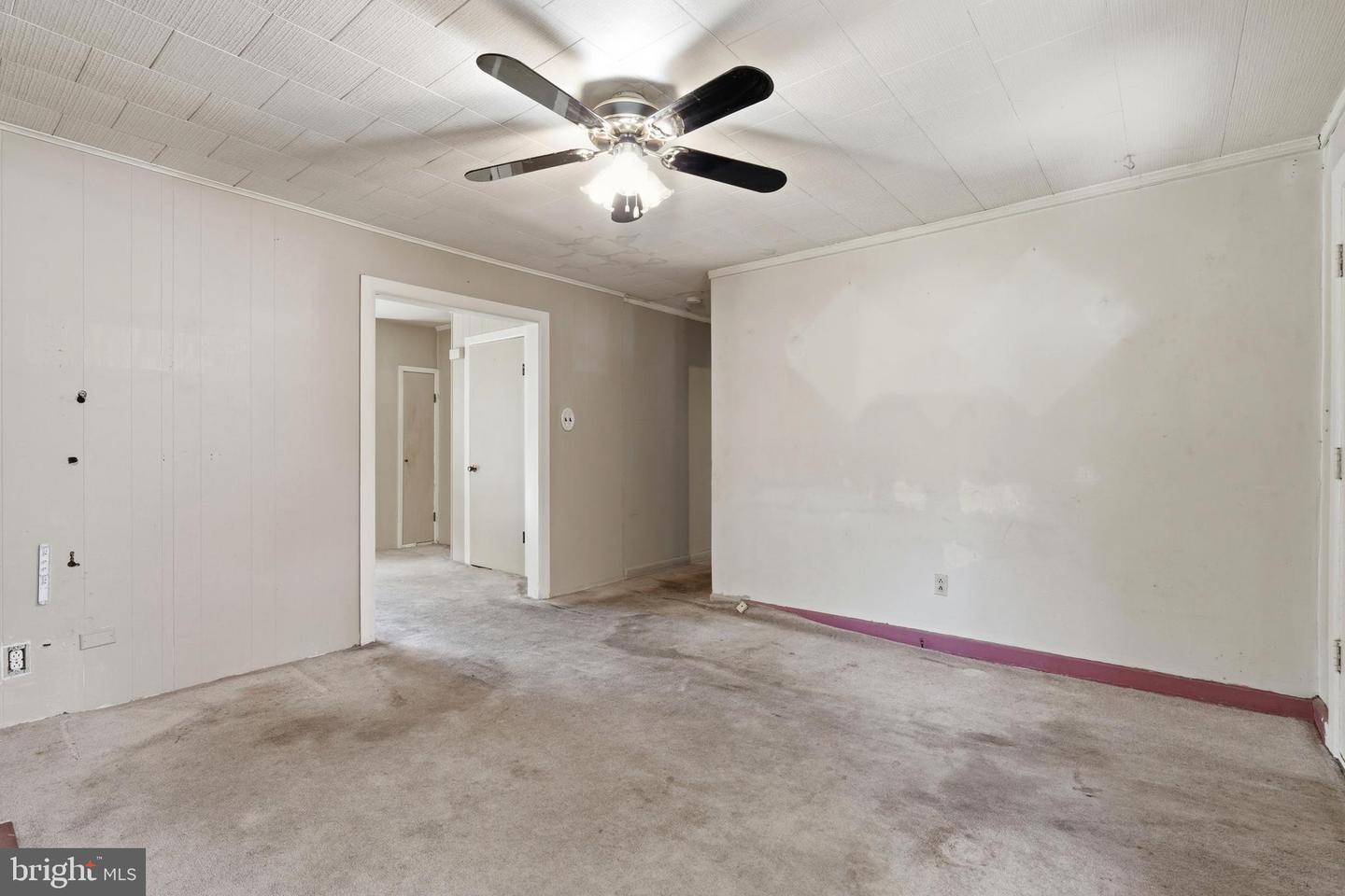 56 Benson Ave Property Photo 7
