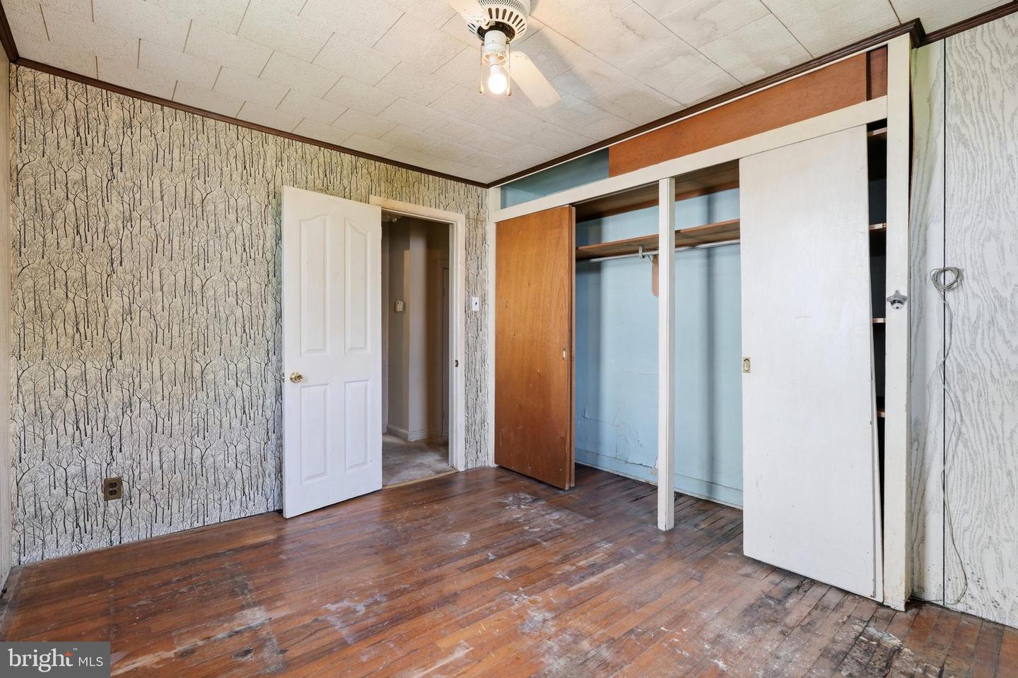 56 Benson Ave Property Photo 18
