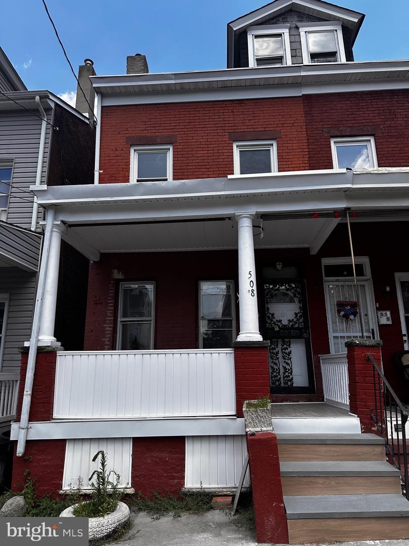 508 Monmouth St Property Photo 1