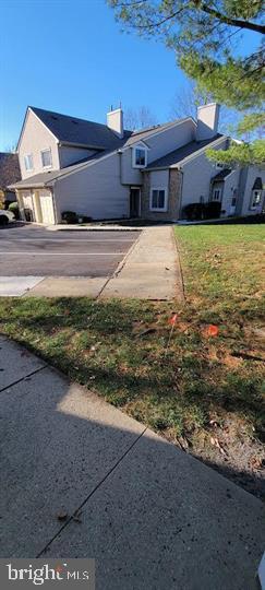 82 Chatham Ct Property Photo 3