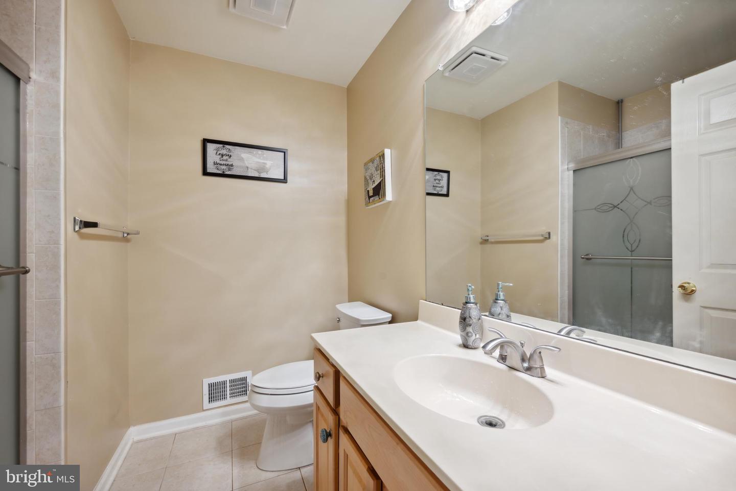 17 Stafford Dr Property Photo 24