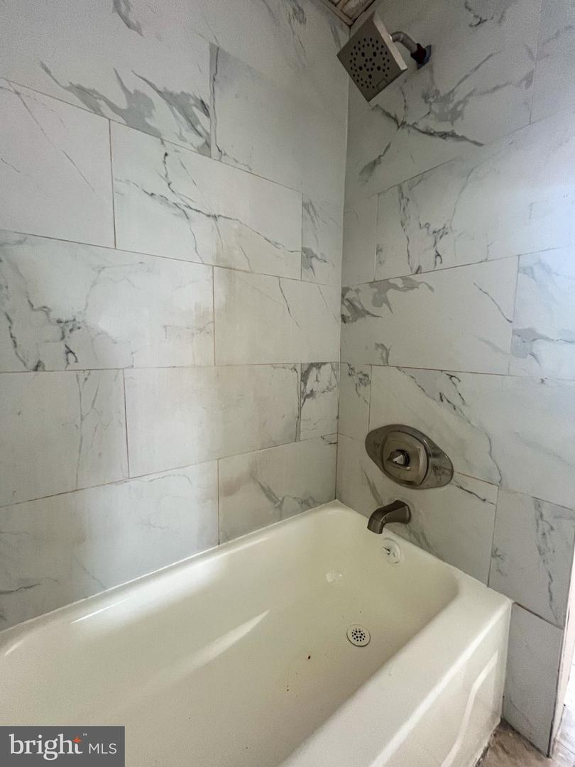 262 Lafayette Ave #2 Property Photo 5