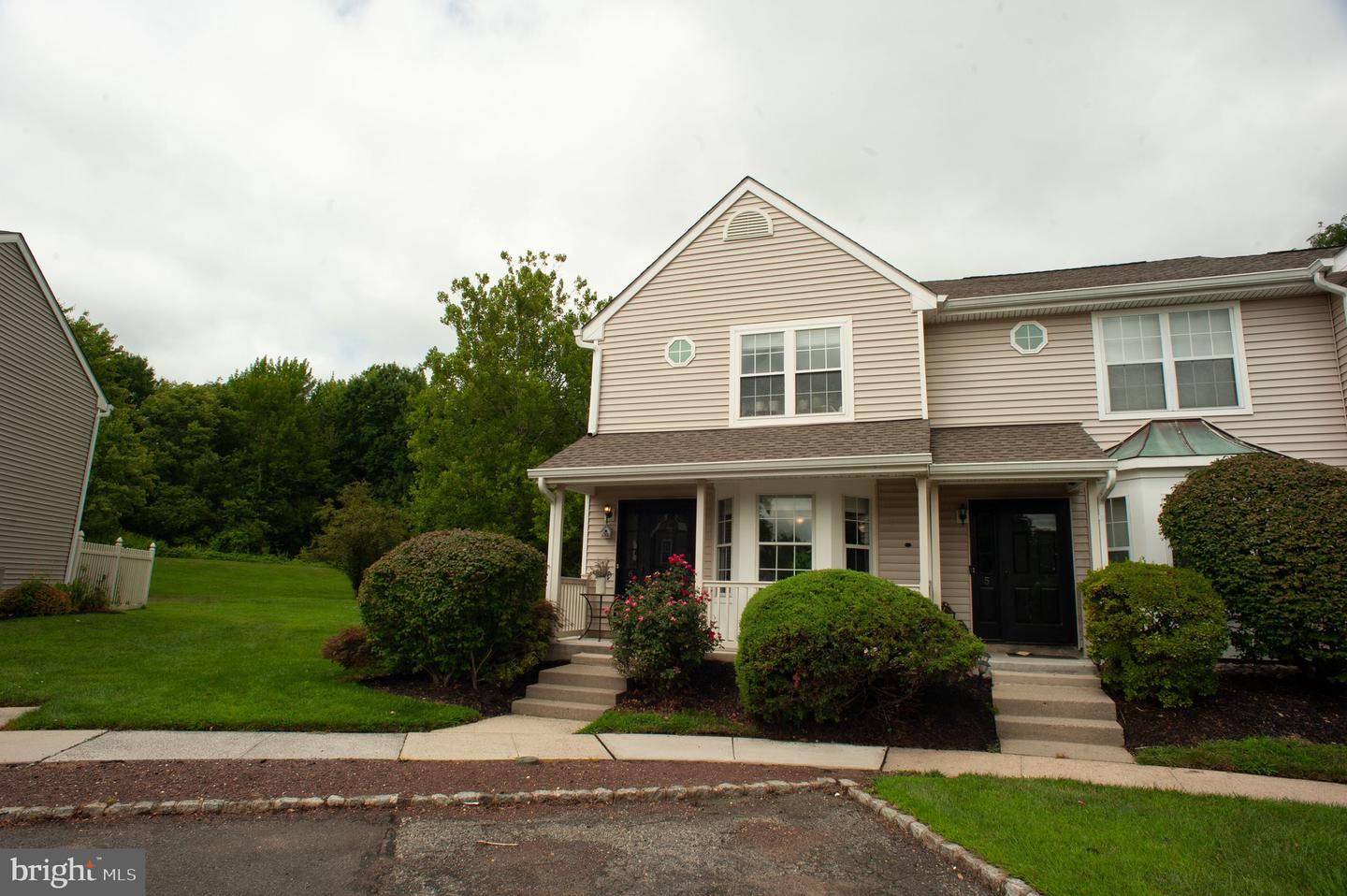 6 Wellington Property Photo 1