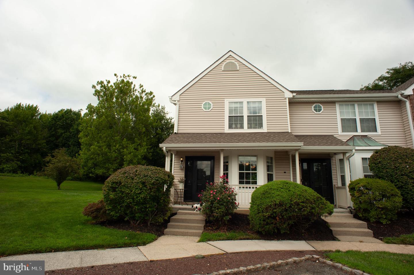 6 Wellington Property Photo 2