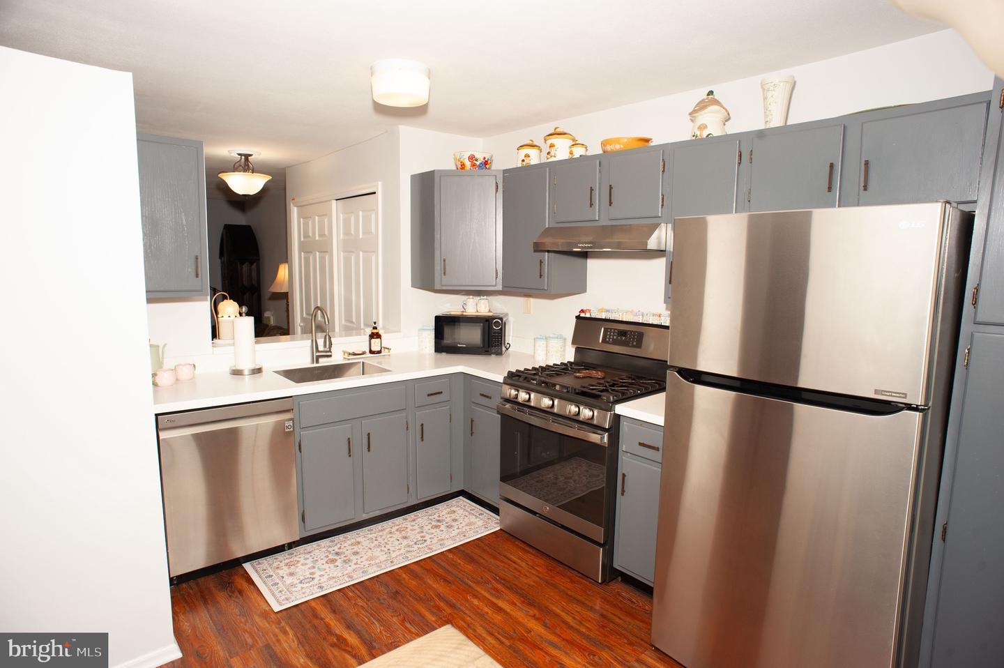 6 Wellington Property Photo 16