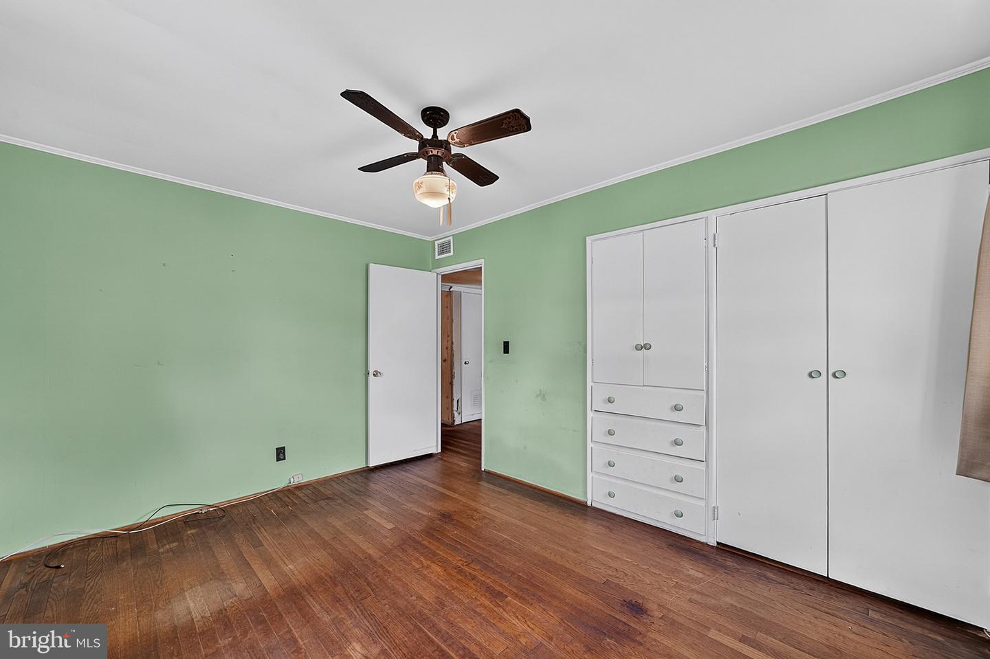 46 Dunmore Ave Property Photo 13