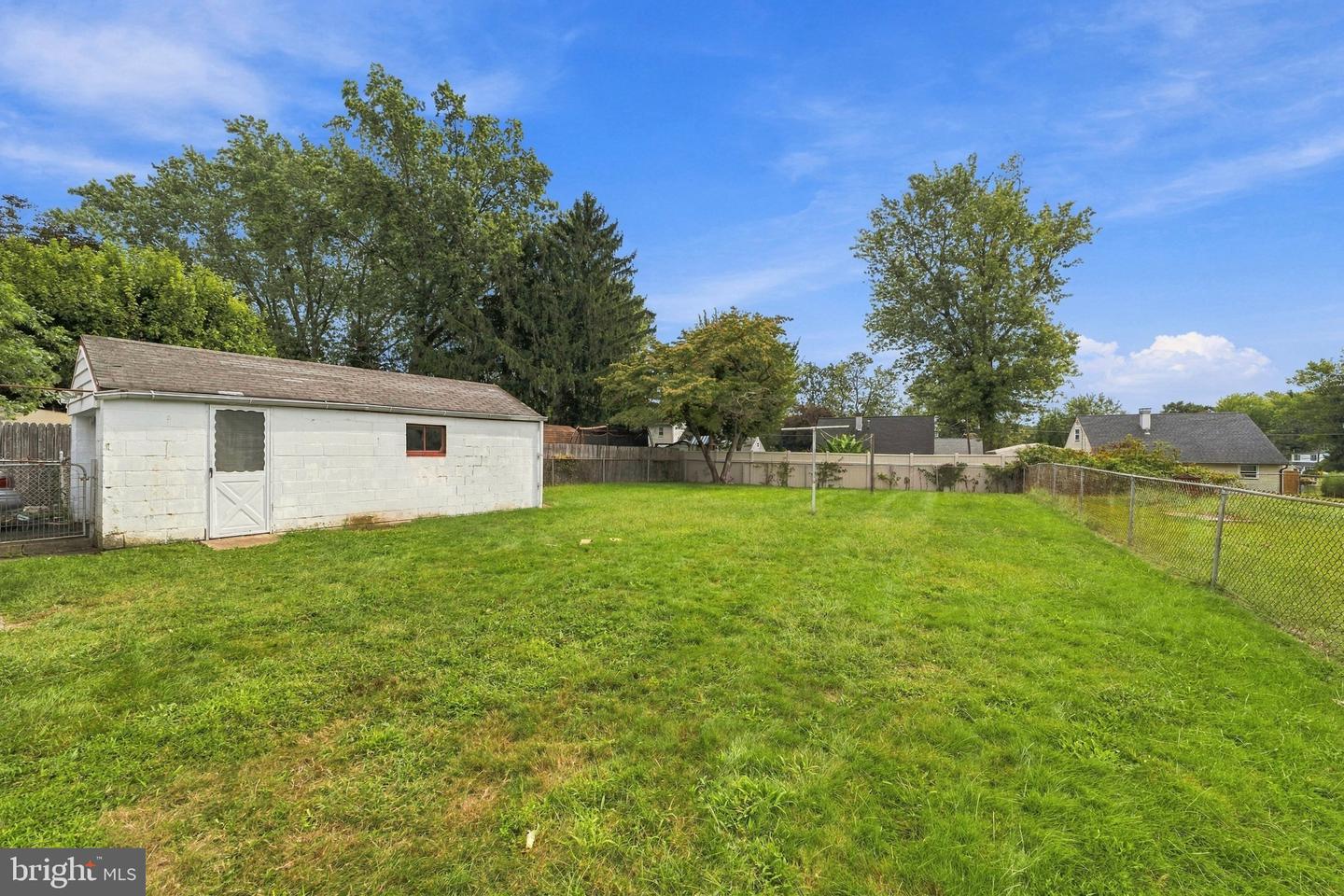 46 Dunmore Ave Property Photo 25