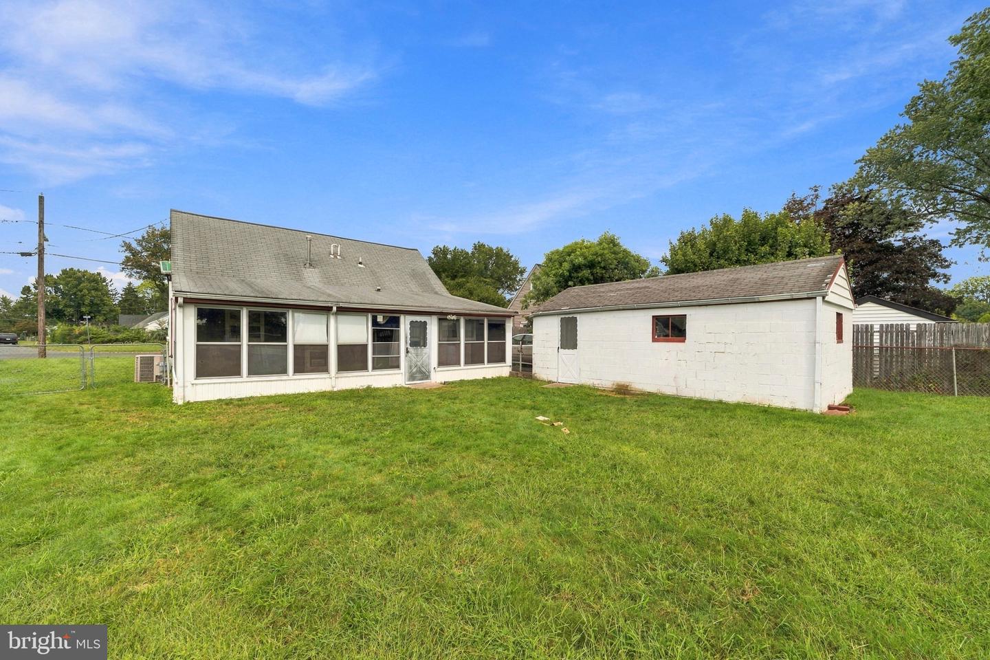 46 Dunmore Ave Property Photo 26