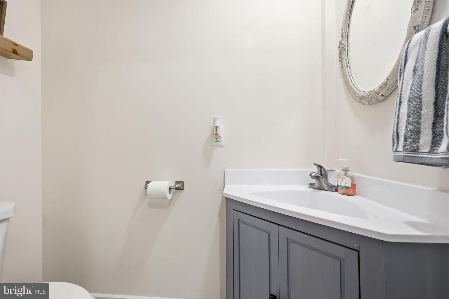 104 1st Ave Property Photo 15