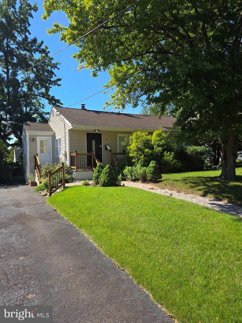 6 Conover Ave Property Photo 1