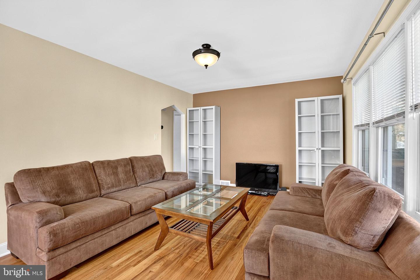 6 Conover Ave Property Photo 13