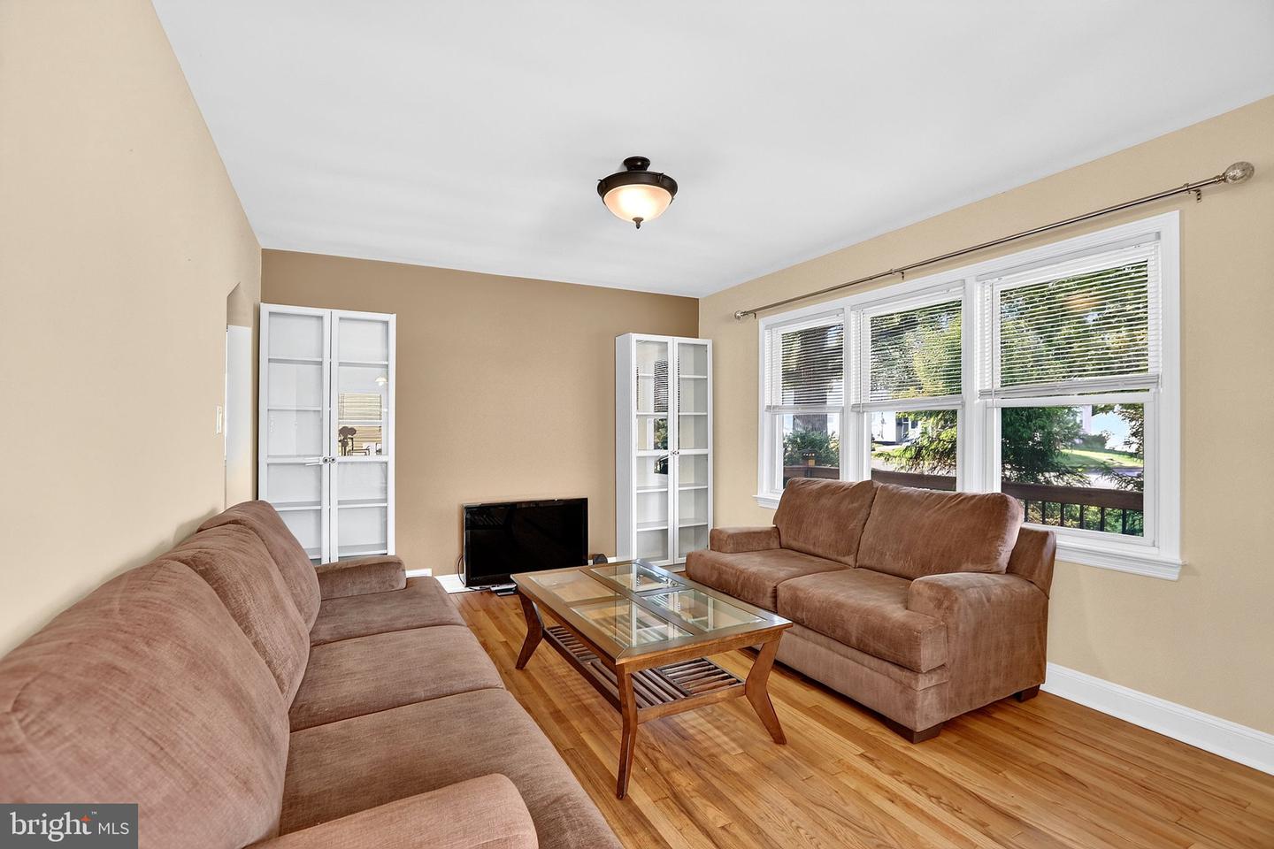 6 Conover Ave Property Photo 14