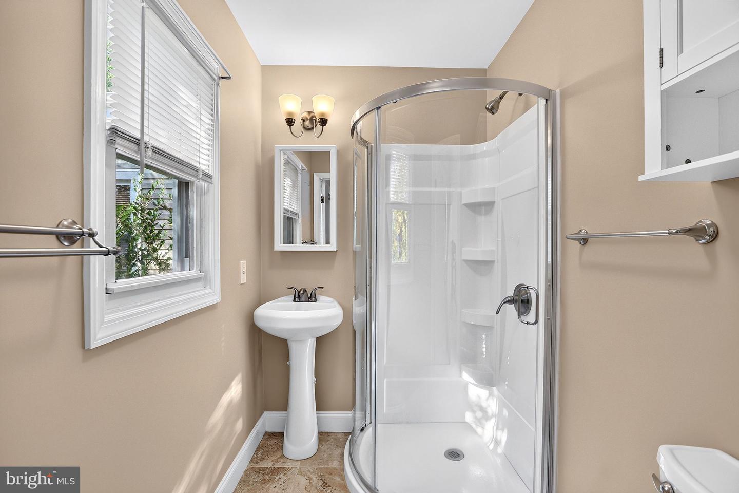 6 Conover Ave Property Photo 18
