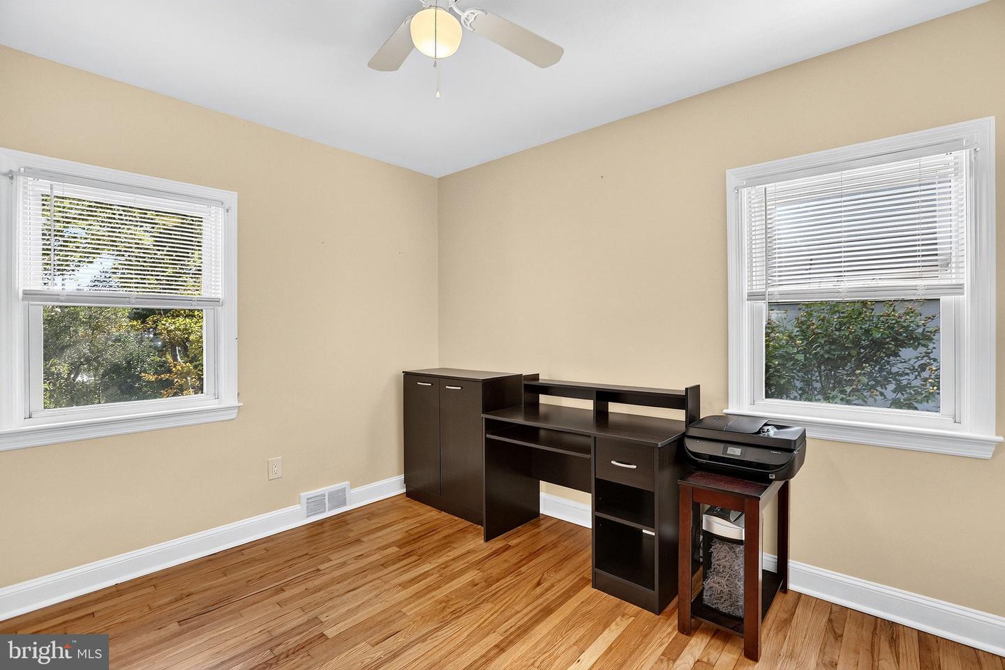 6 Conover Ave Property Photo 21