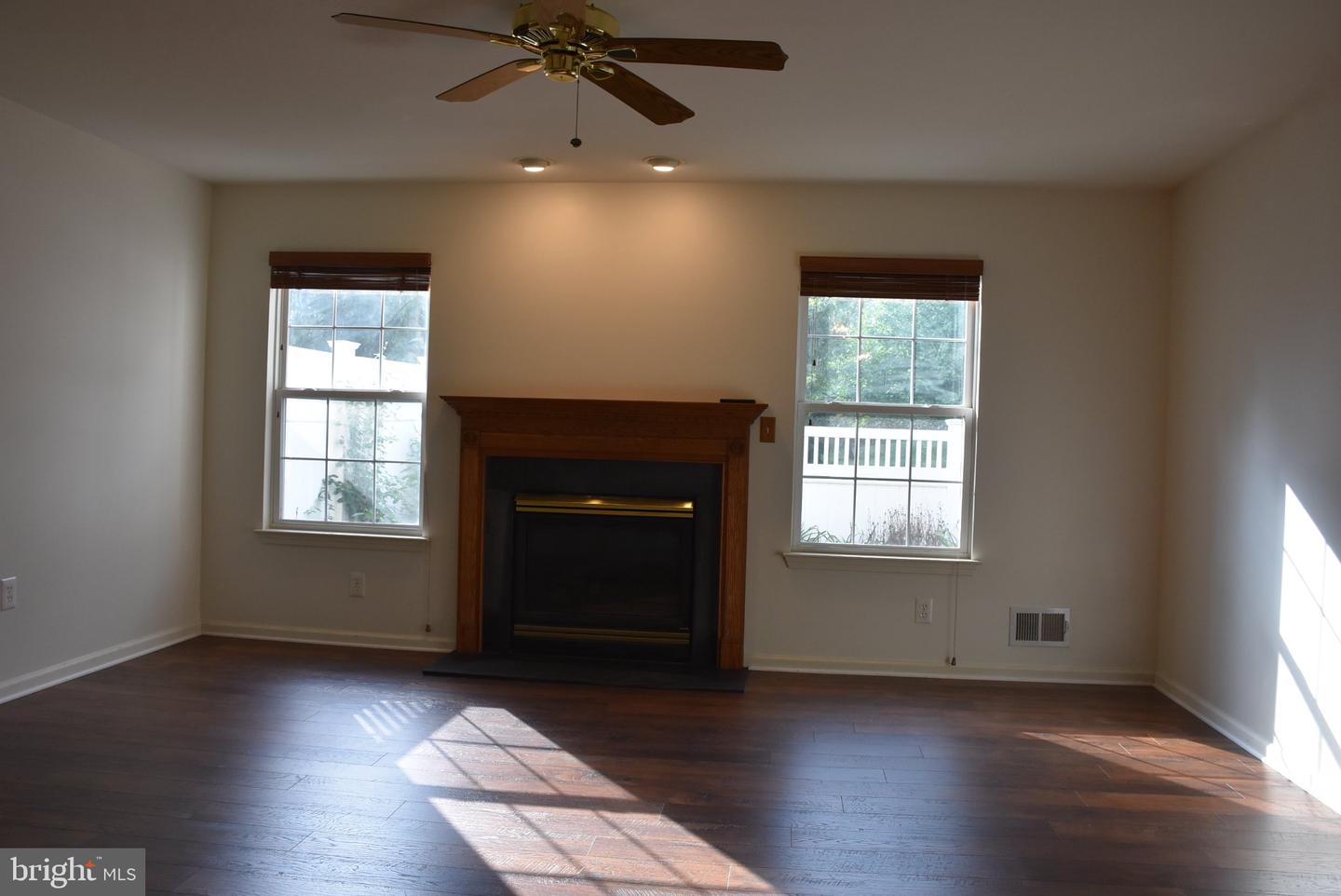 268 Colt St Property Photo 3