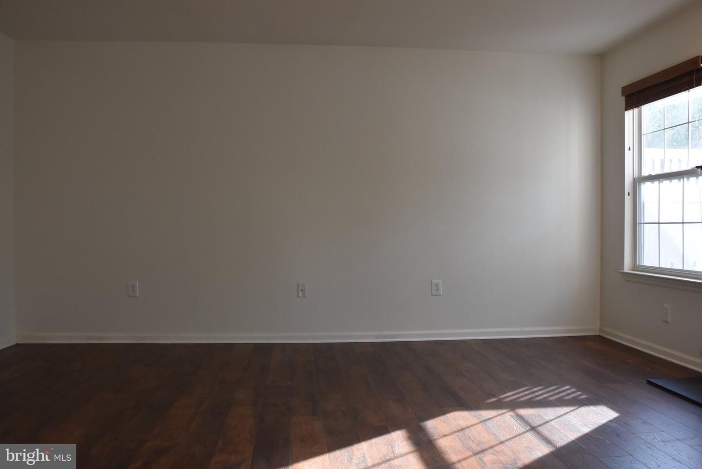 268 Colt St Property Photo 4