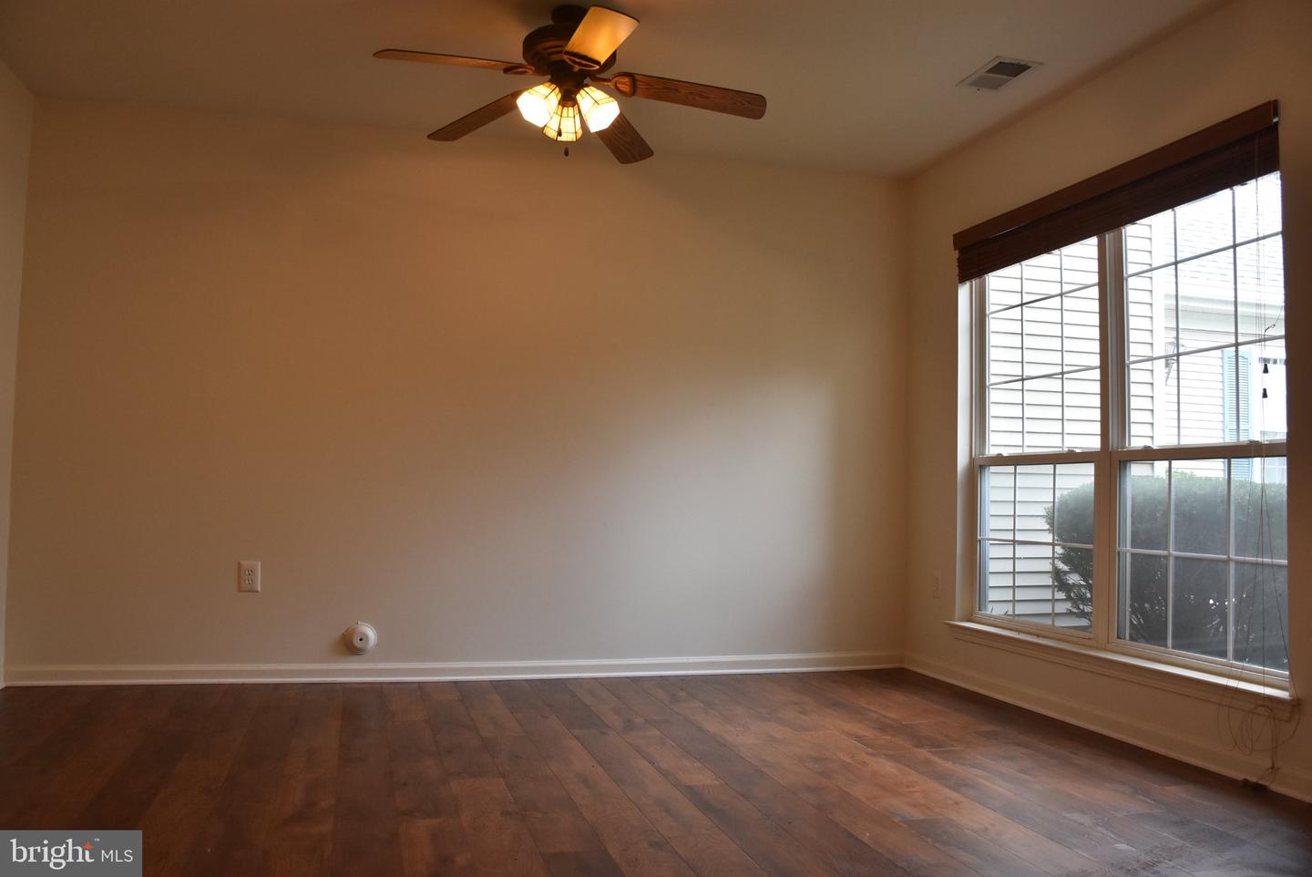 268 Colt St Property Photo 5