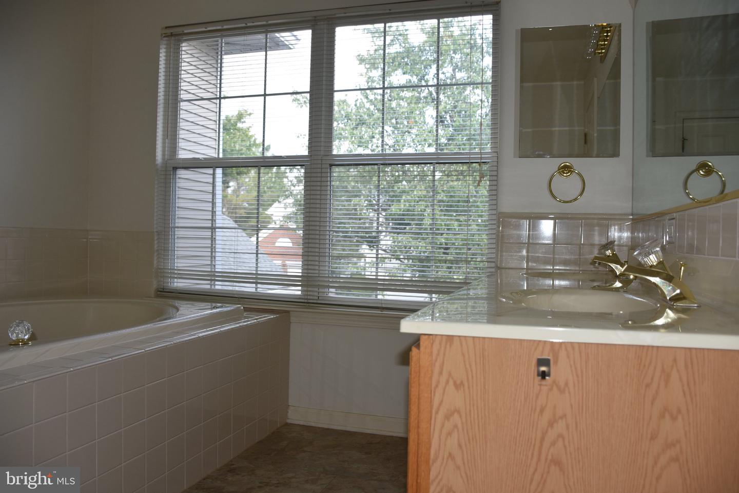 268 Colt St Property Photo 11