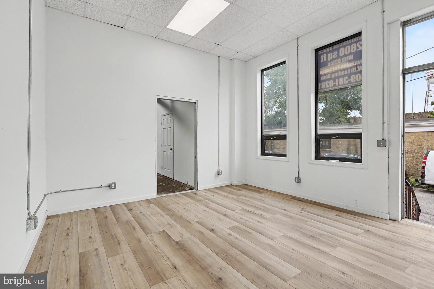 2 Pearl St #b Property Photo 5