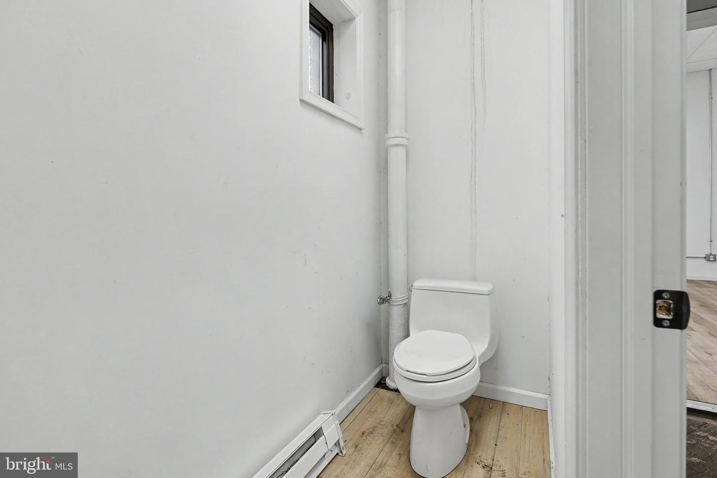 2 Pearl St #b Property Photo 9
