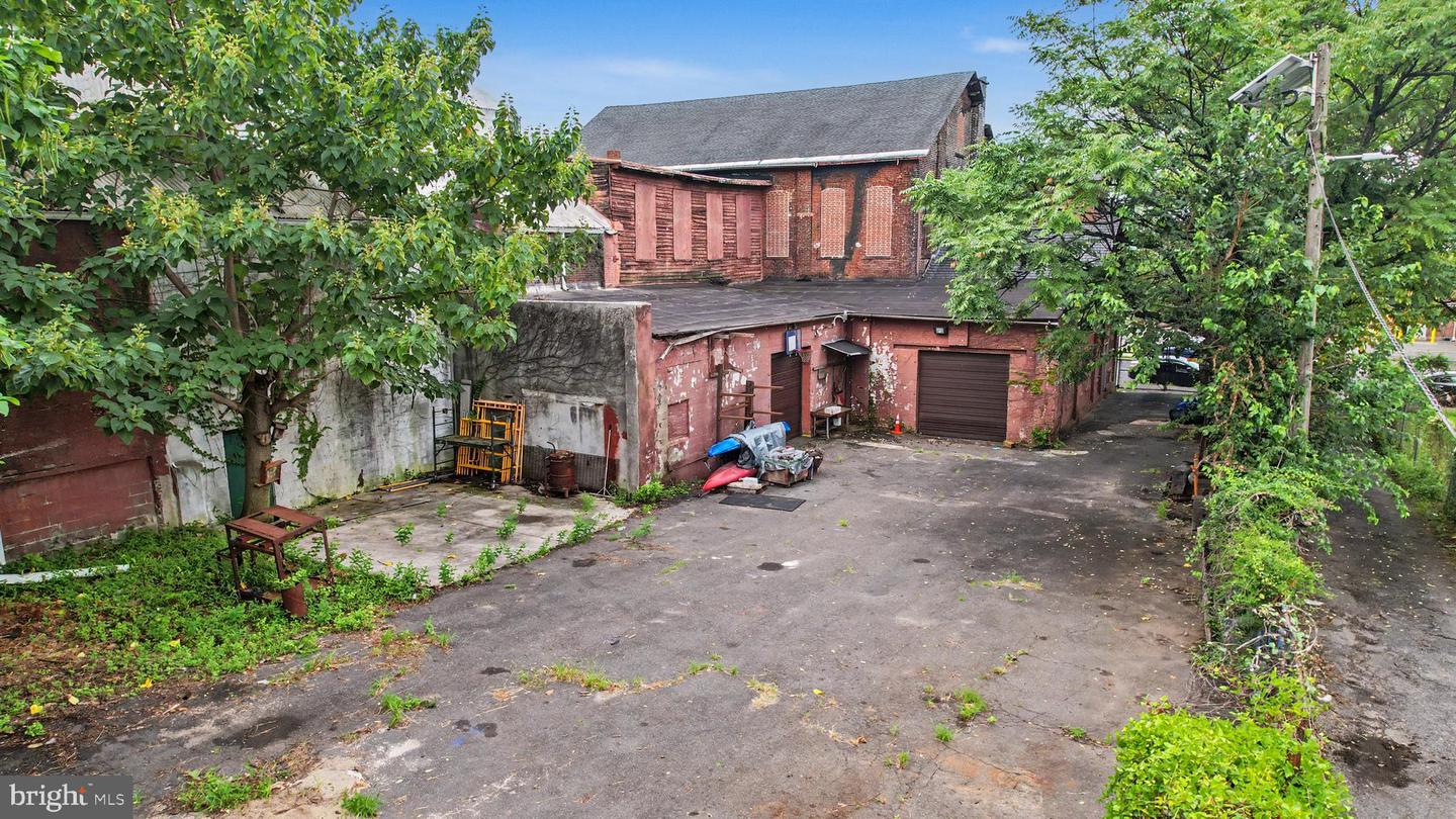 2 Pearl St #b Property Photo 16