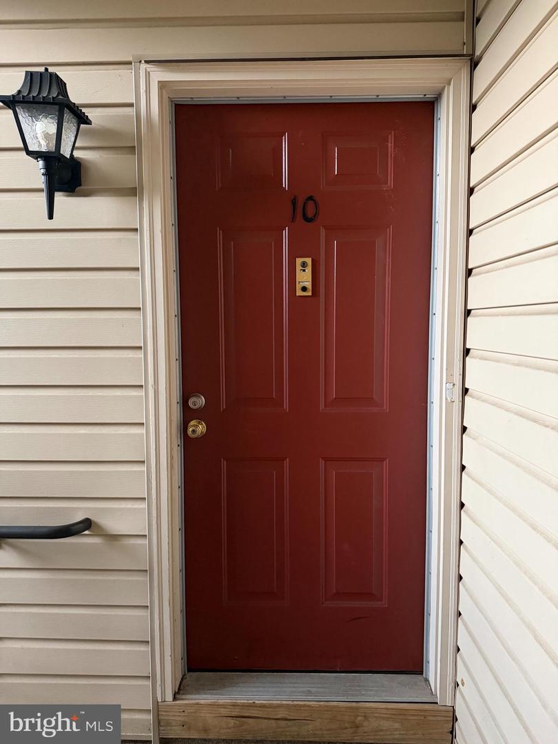 10 VOCEK CT Property Photo 1