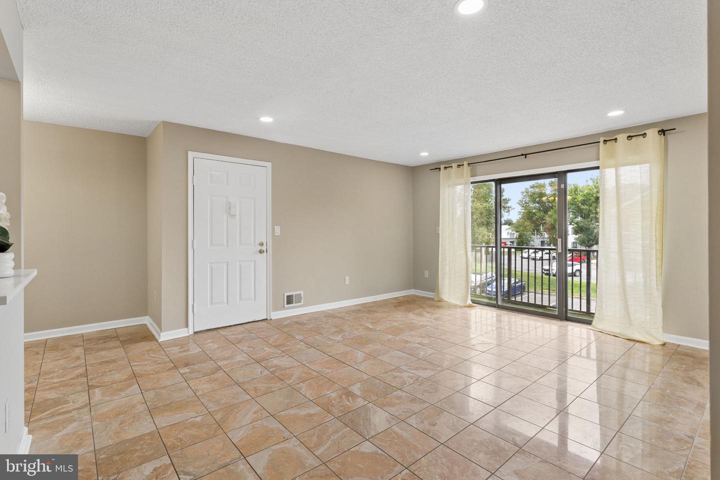 10 Voscek Ct Property Photo 5