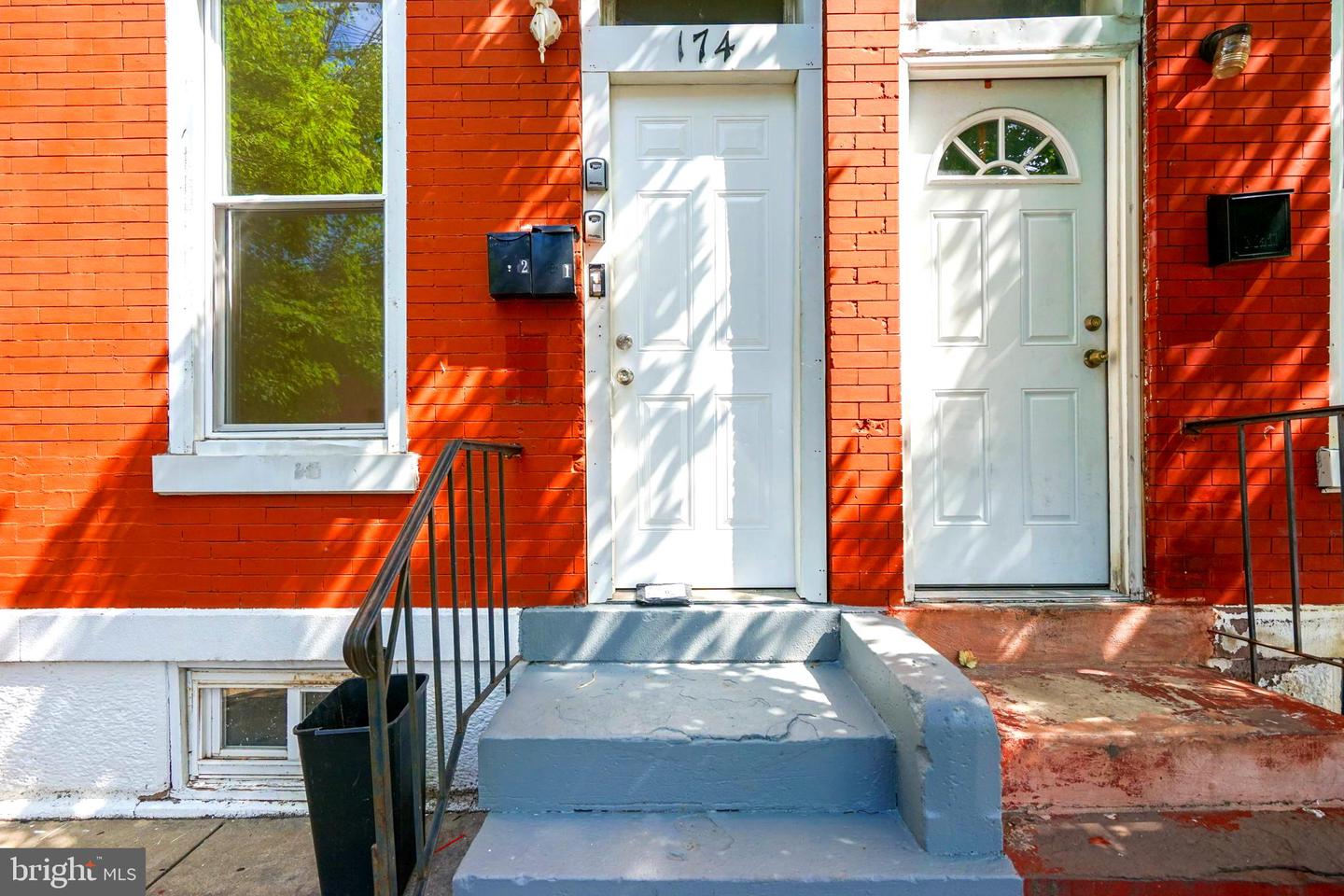 174 W Hanover St Property Photo 2