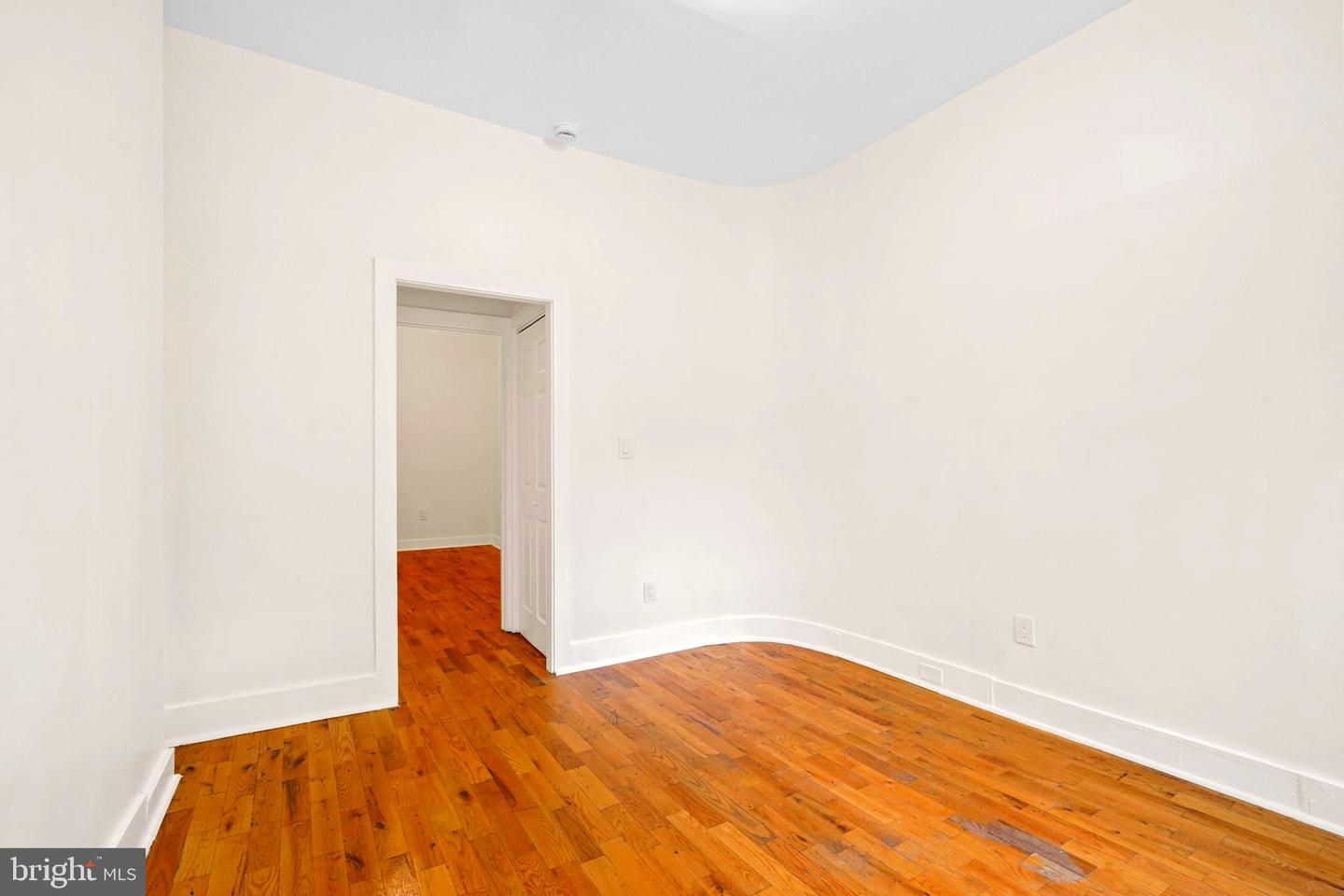 174 W Hanover St Property Photo 8