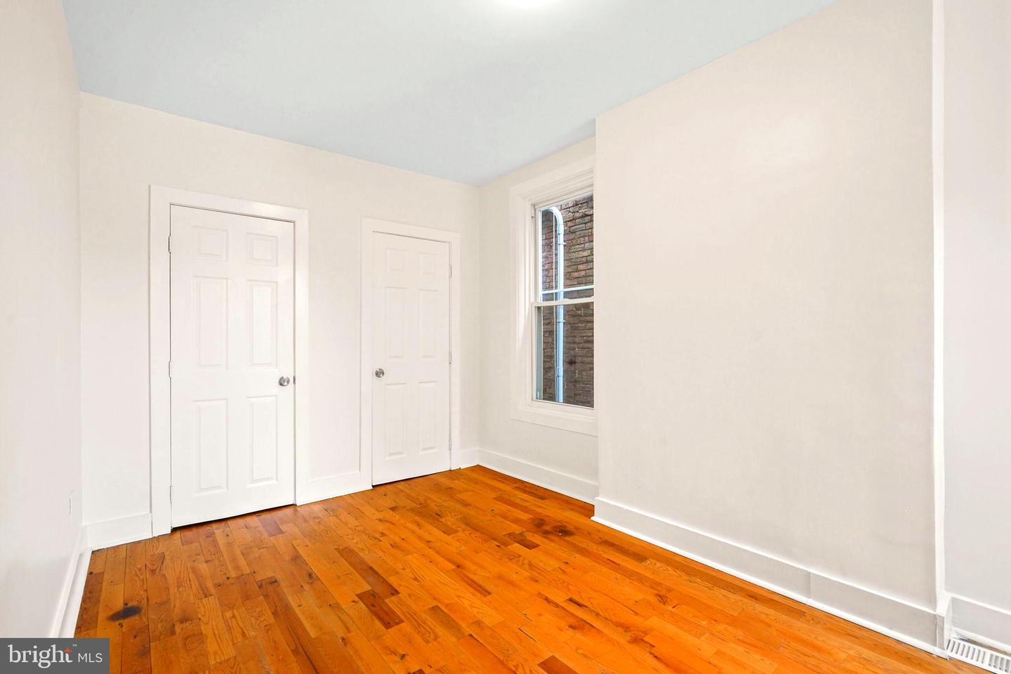 174 W Hanover St Property Photo 17
