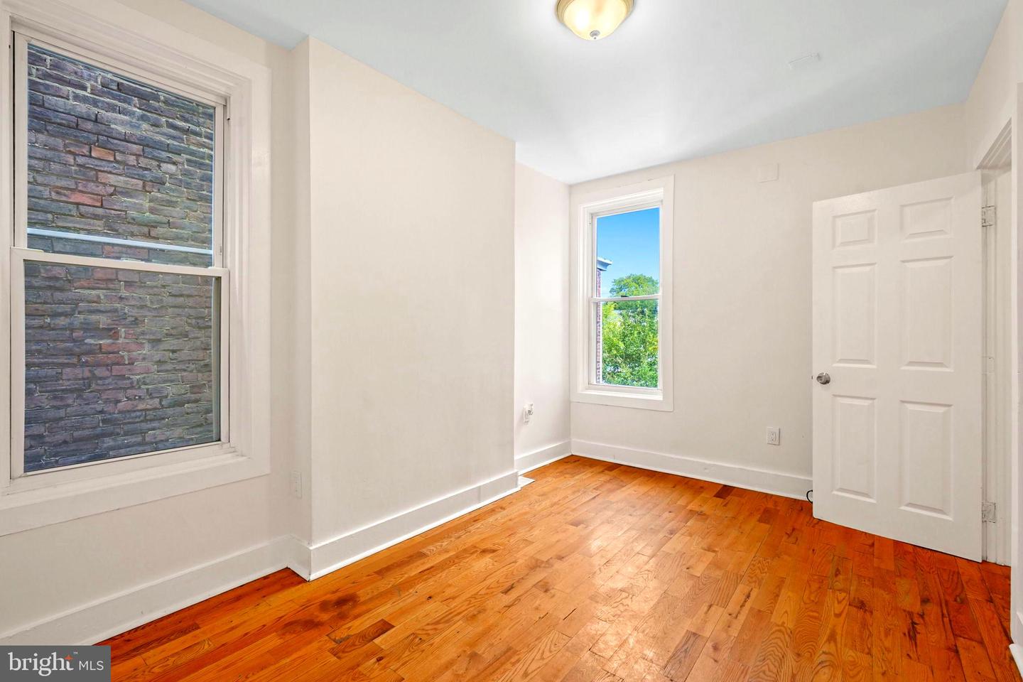 174 W Hanover St Property Photo 18