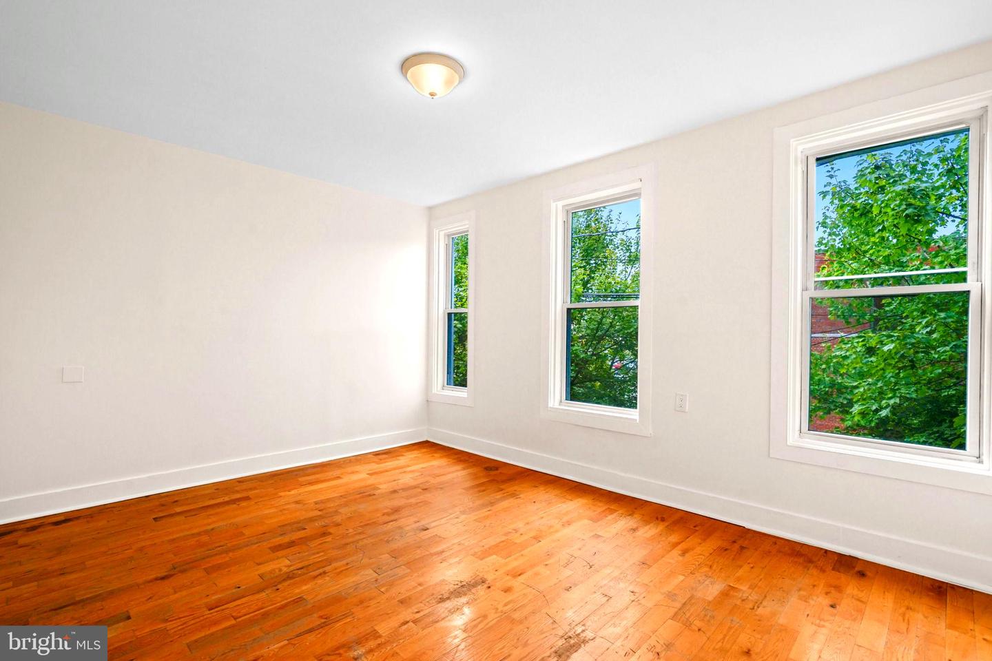 174 W Hanover St Property Photo 20
