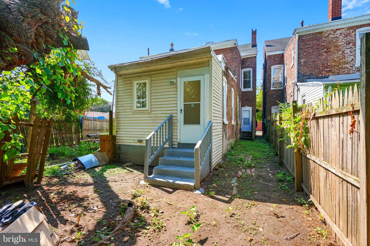 174 W Hanover St Property Photo 26