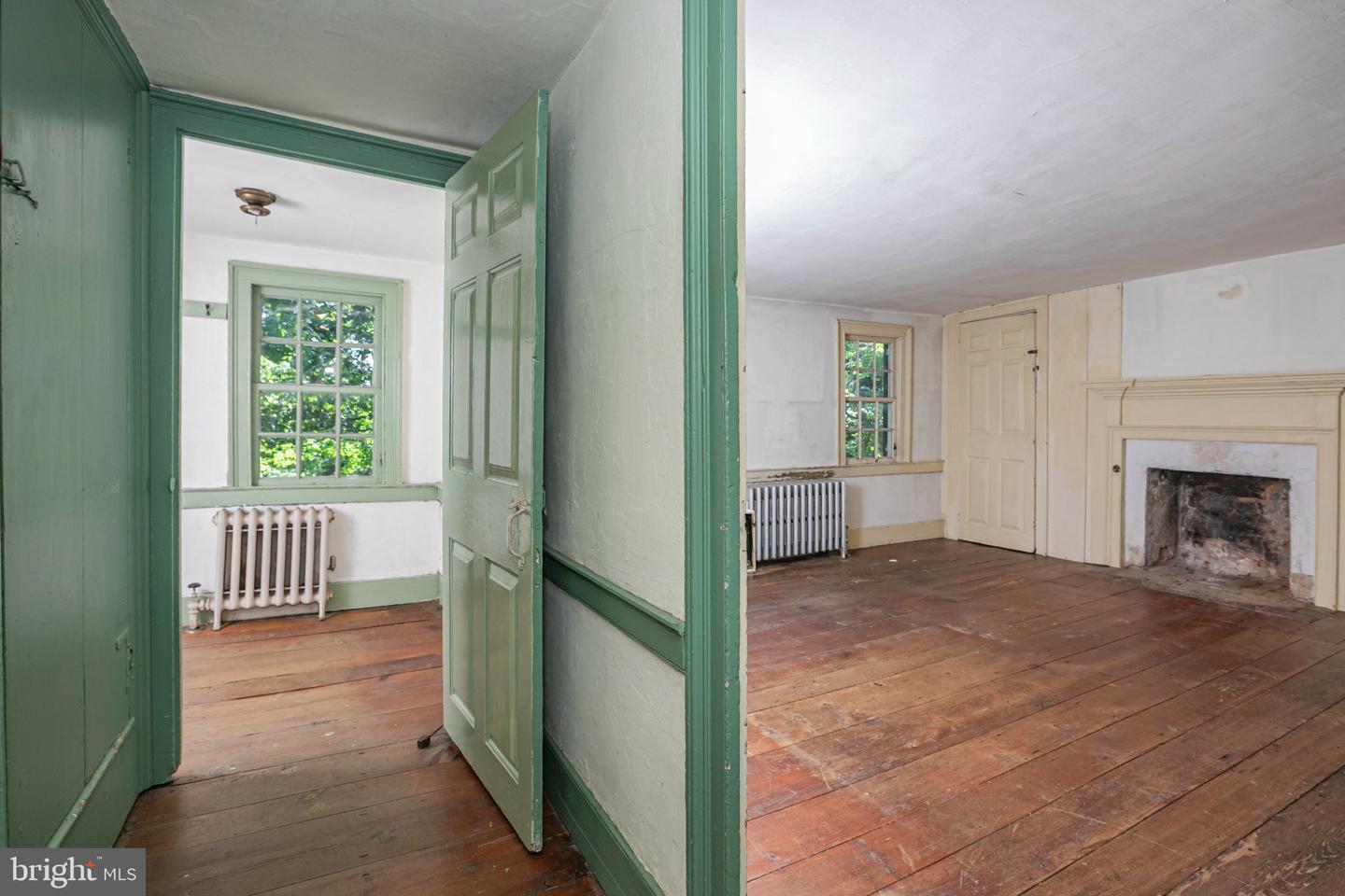 NJME2082832 Property Photo 22