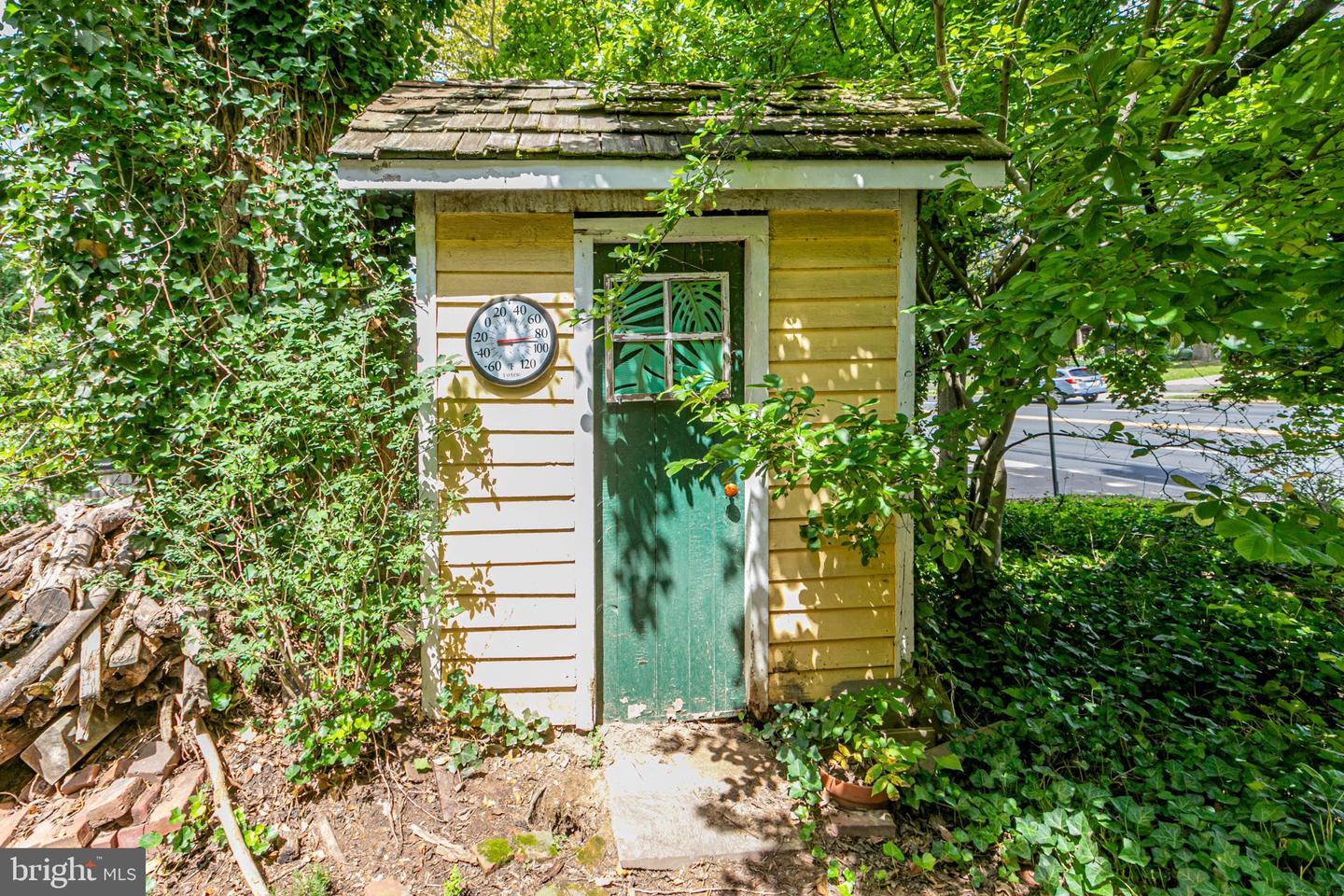 NJME2082832 Property Photo 35