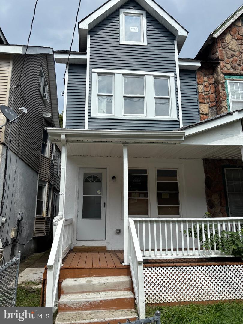 80 Race St Property Photo 1