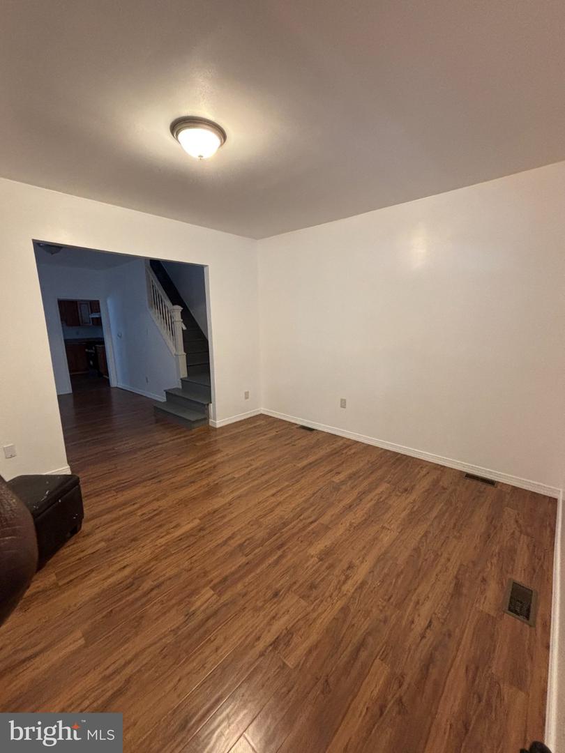 80 Race St Property Photo 5