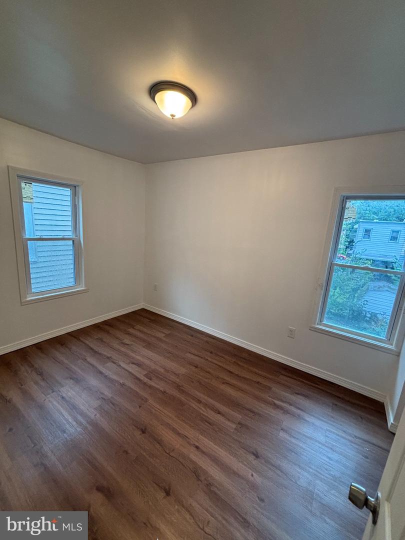 80 Race St Property Photo 15