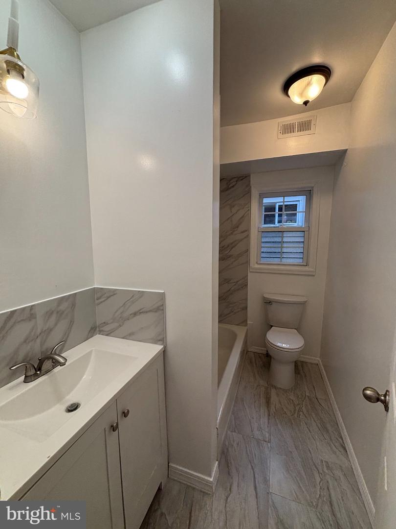 80 Race St Property Photo 17