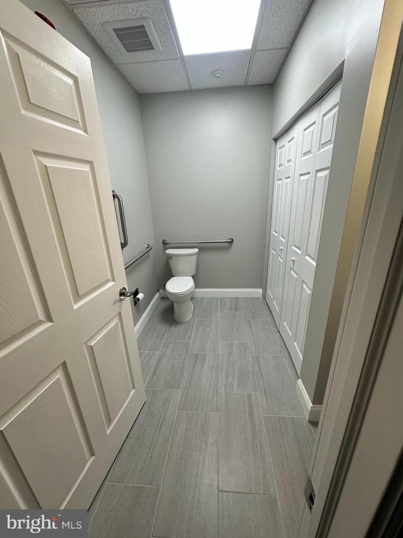 1450 Parkside Ave #29a Property Photo 7
