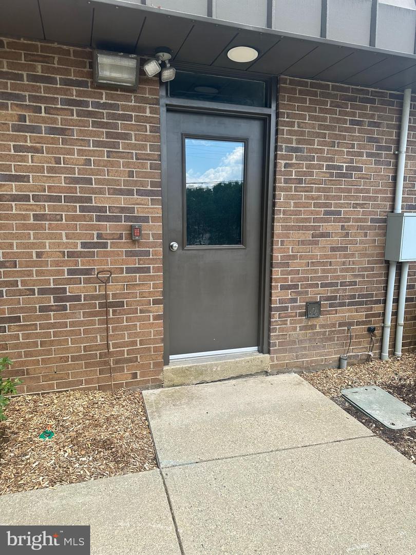 1450 Parkside Ave #29a Property Photo 9