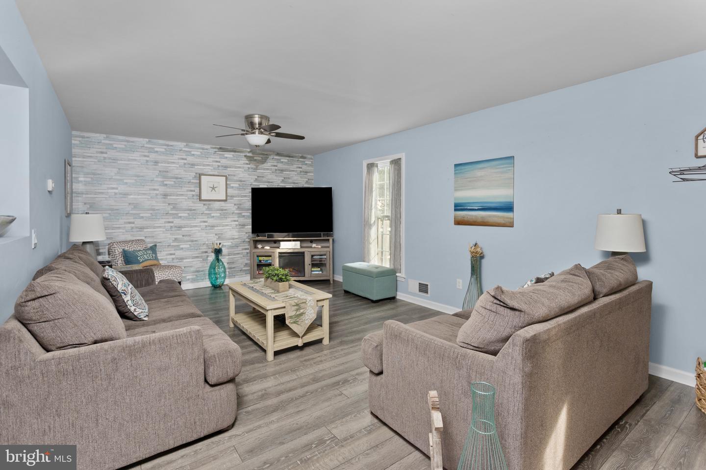 5 Sunset Blvd Property Photo 10