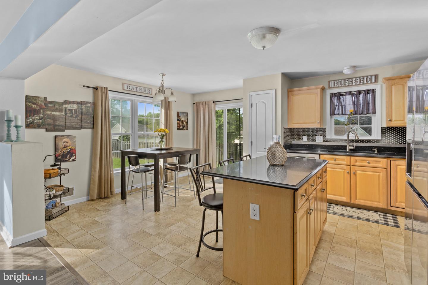 5 Sunset Blvd Property Photo 14